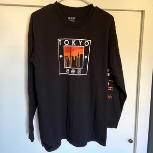 Used urban outfitters graphic long sleeve size: M